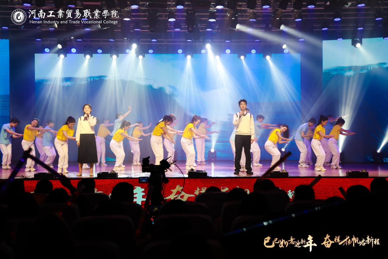 https://img.pailixiang.com/album/a8004612492/18664067.jpg?x-oss-process=style/pbig&fs=3305546