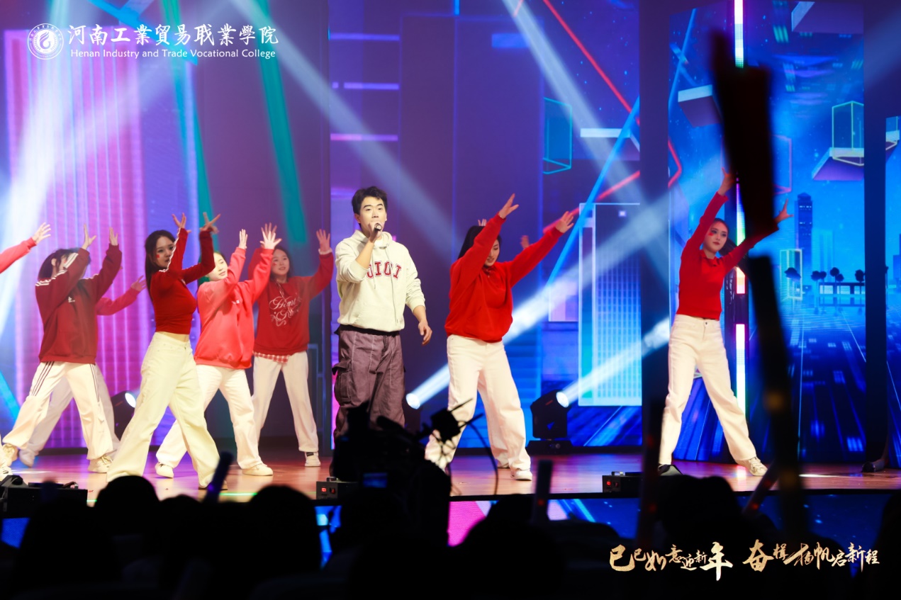 https://img.pailixiang.com/album/a8004612492/20046902.jpg?x-oss-process=style/pbig&fs=2817568